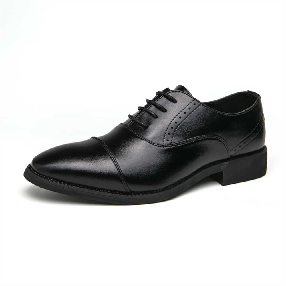 Number 44 Semi-formal Running  - đánh giá và giá Men Formal Wear With Sneakers